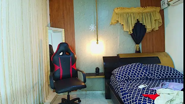 kim curlyy online show from February 19, 2026, 5:14 am