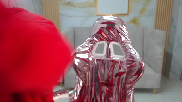 serabella s online show from December 22, 2025, 1:08 pm