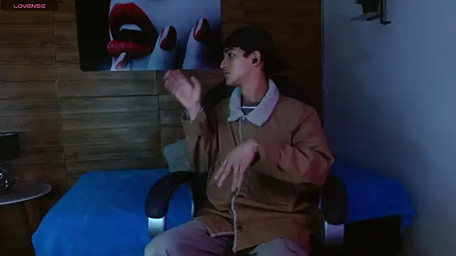 Michaelkoiv online show from December 1, 2025, 12:32 pm