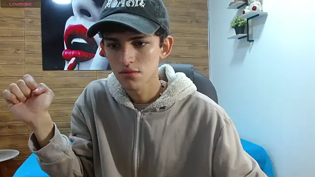 Michaelkoiv online show from December 4, 2025, 12:25 pm