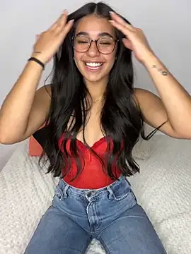 Jazmiin- online show from April 13, 2026, 10:26 pm