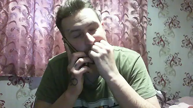 Snapshot of TattooHas chatting on November 30, 2025, 7:01 am TattooHas online show from November 30, 2025, 7:01 am