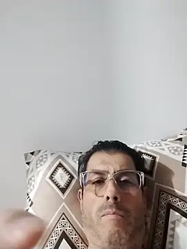 Fuegosutil online show from November 27, 2025, 4:58 am