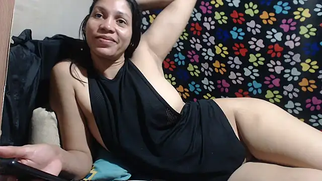 Snapshot of ELIZABET2- chatting on May 3, 2026, 12:05 am ELIZABET2- online show from May 3, 2026, 12:05 am