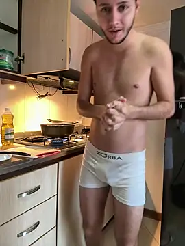 Snapshot of RicoValen chatting on February 27, 2026, 10:10 pm RicoValen online show from February 27, 2026, 10:10 pm