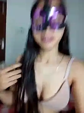 Cute Girl 27 online show from February 10, 2026, 1:37 pm