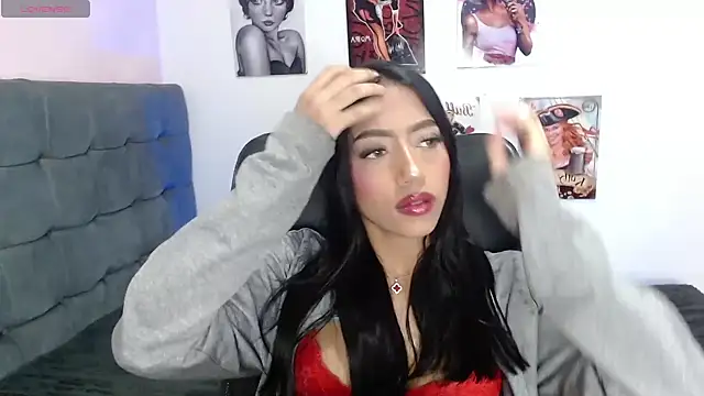 aisha brunette18 online show from December 16, 2025, 10:48 pm