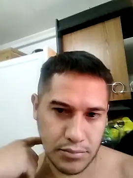 cesargavi12 online show from November 26, 2025, 2:29 pm