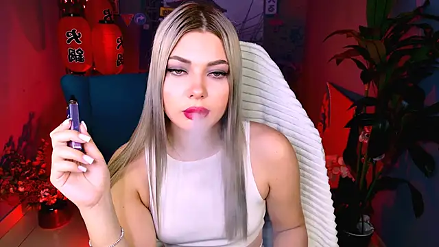 HyileyClark online show from March 22, 2026, 9:23 am