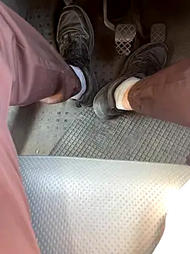 Snapshot of ratemydickbabe chatting on November 27, 2025, 11:01 am ratemydickbabe online show from November 27, 2025, 11:01 am