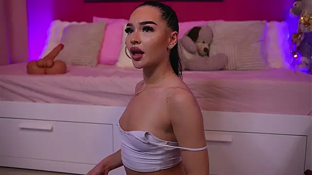 sashalorenzz online show from December 21, 2025, 9:38 am