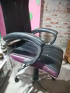 Snapshot of livaroy chatting on November 28, 2025, 11:40 pm livaroy online show from November 28, 2025, 11:40 pm