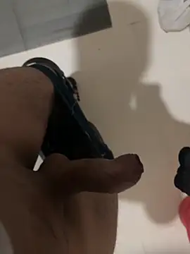 Snapshot of your_playboy_00 chatting on February 21, 2026, 2:29 pm your playboy 00 online show from February 21, 2026, 2:29 pm