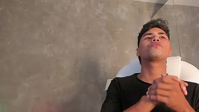 Snapshot of Simon_Pernia chatting on November 28, 2025, 6:54 pm Simon Pernia online show from November 28, 2025, 6:54 pm