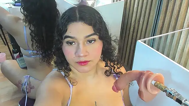 Gretta Wild online show from November 30, 2025, 12:31 pm