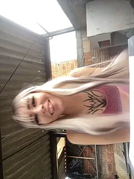 Ravenkittyy online show from November 28, 2025, 9:17 pm