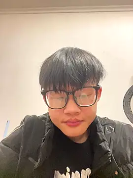 Colby-678 online show from November 28, 2025, 10:40 am