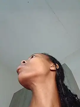 MsParisSmith online show from March 22, 2026, 10:51 am