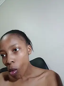 Snapshot of MsParisSmith chatting on July 16, 2026, 3:40 pm MsParisSmith online show from July 16, 2026, 3:40 pm