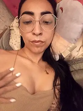 Yani-14 online show from February 6, 2026, 10:57 pm