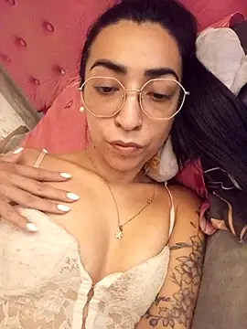 Yani-14 online show from February 12, 2026, 11:11 pm