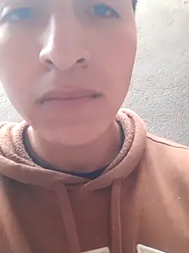 dainflowers online show from November 26, 2025, 9:38 pm