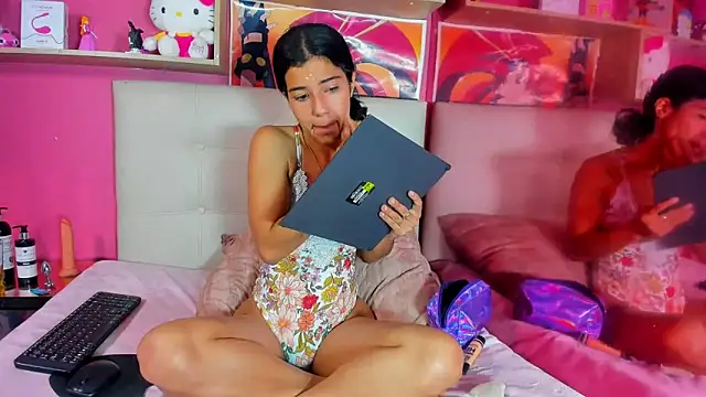 peachrouge online show from February 9, 2026, 3:49 pm