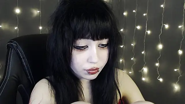 Lucyy666 online show from February 25, 2026, 10:52 pm