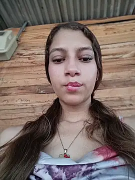 Snapshot of Vanneskk chatting on May 1, 2026, 7:18 pm Vanneskk online show from May 1, 2026, 7:18 pm