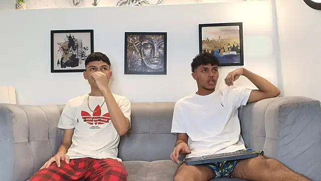 COUPLES BOYS online show from February 14, 2026, 1:35 am