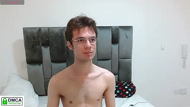 SaccharineSin online show from November 28, 2025, 1:41 am