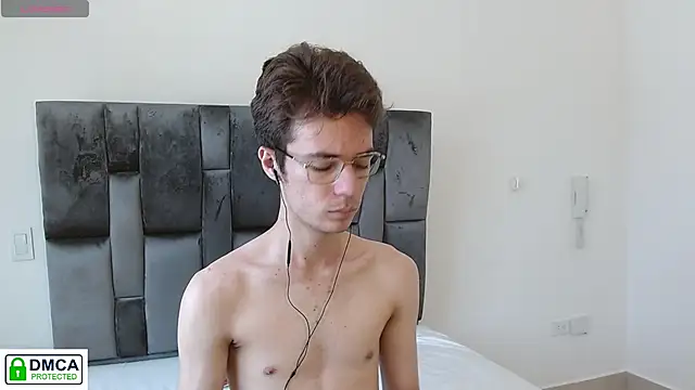 SaccharineSin online show from November 30, 2025, 6:23 pm