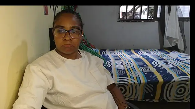 lia Hazbun online show from February 19, 2026, 10:50 pm