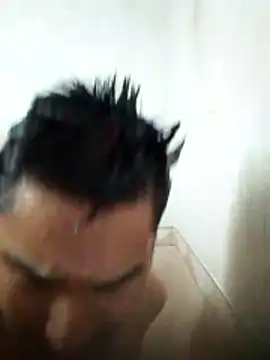 cristian112090 online show from June 14, 2026, 6:04 am
