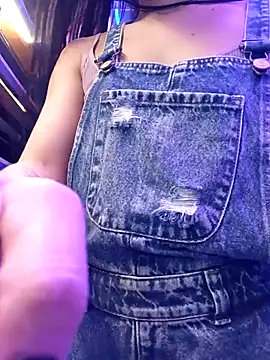 Taylor  Swiftt online show from February 13, 2026, 12:28 am