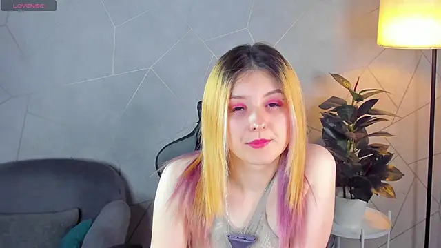 Diana Davis online show from November 28, 2025, 4:26 am