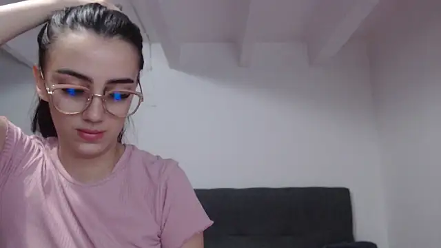 Snapshot of abigail_smith15 chatting on February 11, 2026, 3:11 am abigail smith15 online show from February 11, 2026, 3:11 am