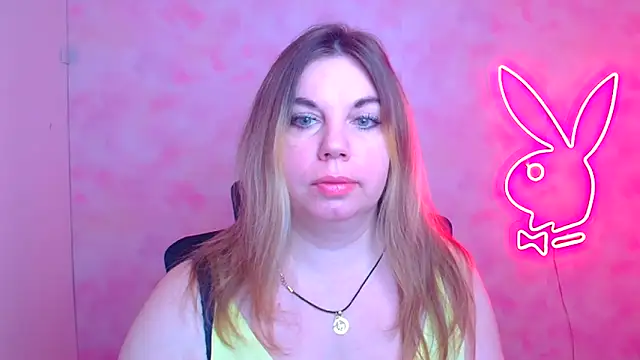 Amanda Swannn online show from December 17, 2025, 6:52 am