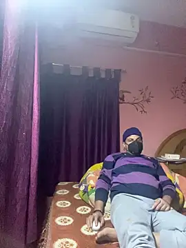 Saxymood1111 online show from February 8, 2026, 3:04 pm