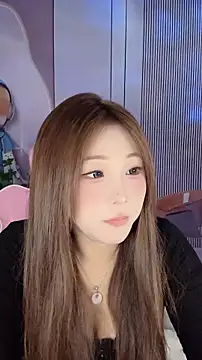 jiajia z online show from December 1, 2025, 6:24 pm