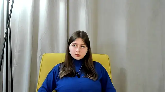 SophiaHalligan online show from November 30, 2025, 9:13 am