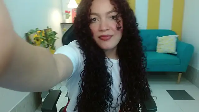 zahira1 online show from December 18, 2025, 5:41 pm