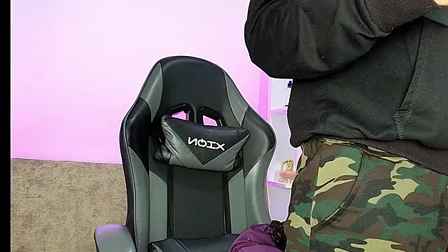 Nahomi rous777 online show from February 21, 2026, 2:07 pm