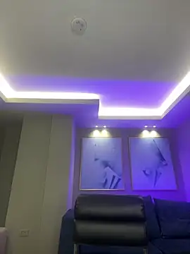 Snapshot of RossiRivers chatting on March 30, 2026, 12:39 pm RossiRivers online show from March 30, 2026, 12:39 pm