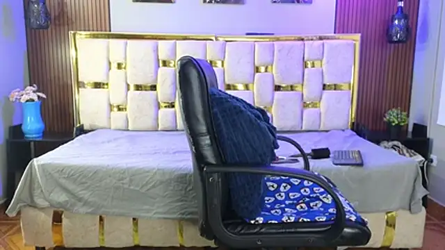 Snapshot of _Caroline34 chatting on April 9, 2026, 10:31 am Caroline34 online show from April 9, 2026, 10:31 am