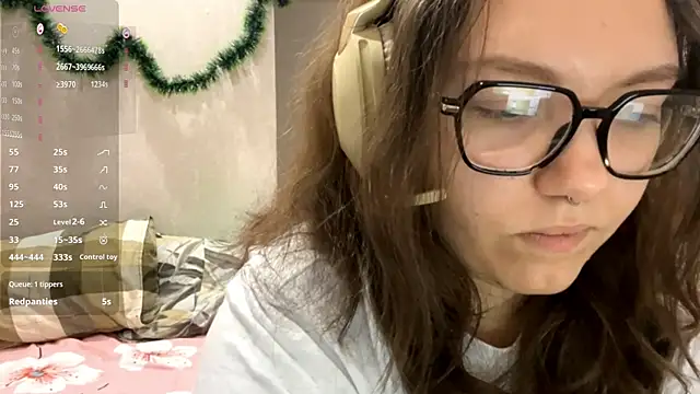 KerriMcbreen online show from January 12, 2026, 3:23 am