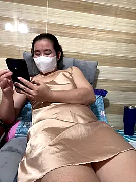 Hot Nova online show from December 19, 2025, 7:10 pm