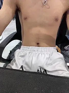 Snapshot of xiao_men chatting on December 21, 2025, 8:21 am xiao men online show from December 21, 2025, 8:21 am