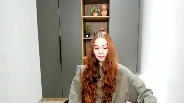 ElizaHunkins online show from November 30, 2025, 8:29 am