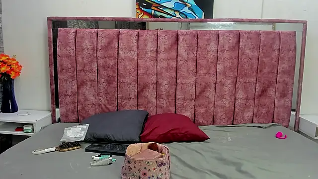 lucy 78 sweet online show from March 13, 2026, 11:50 am